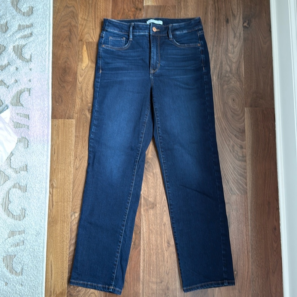 NINE WEST Slim Straighf in size 8